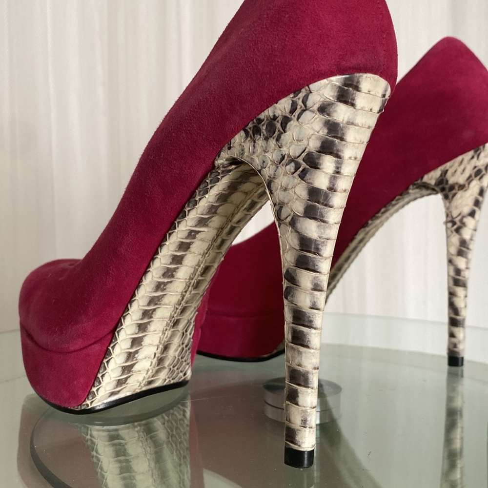 KORS by Michael Kors platform high stiletto snake skin, suede/leather 8.5 M
